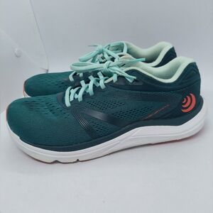 Topo Magnifly 4 Sneakers Women's Size 7.5 Running Shoes Emerald Coral Sporty